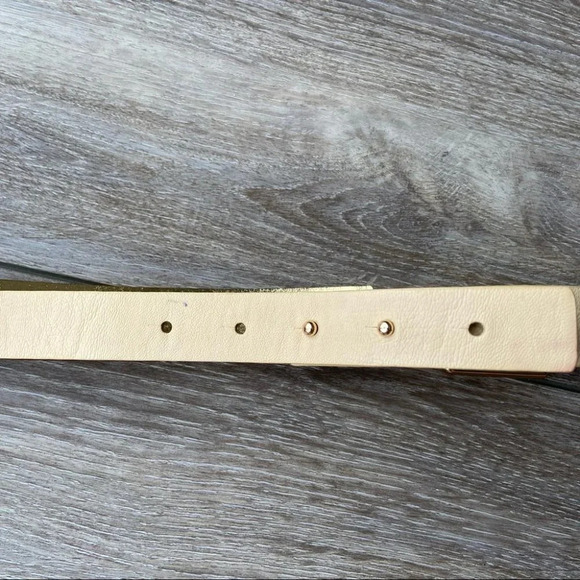 GUESS by Marciano Metal-Plate Leather  Belt - Picture 6 of 16